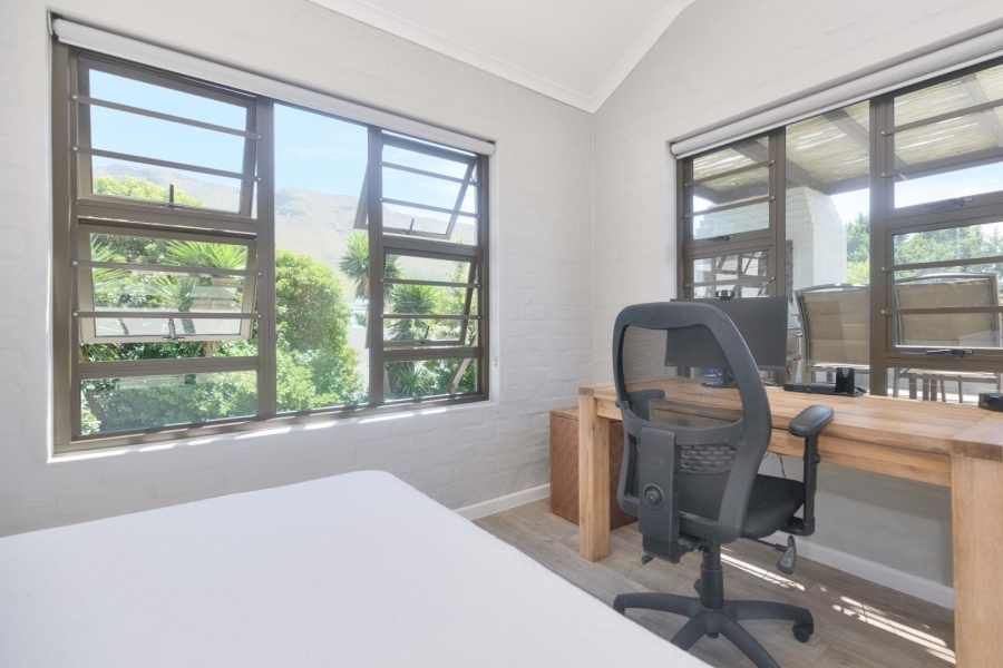 5 Bedroom Property for Sale in Vermont Western Cape